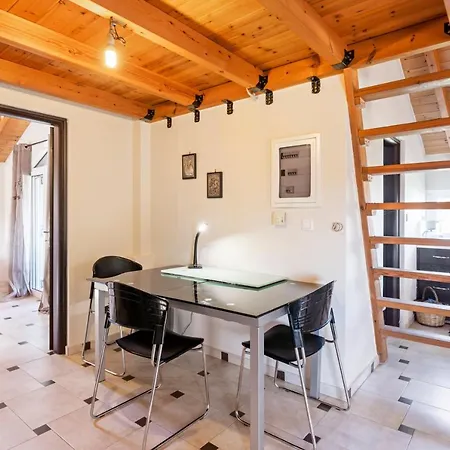 Stilvi Ic - Idyllic And Picturesque View In A Cozy Loft Apartamento Chalkís